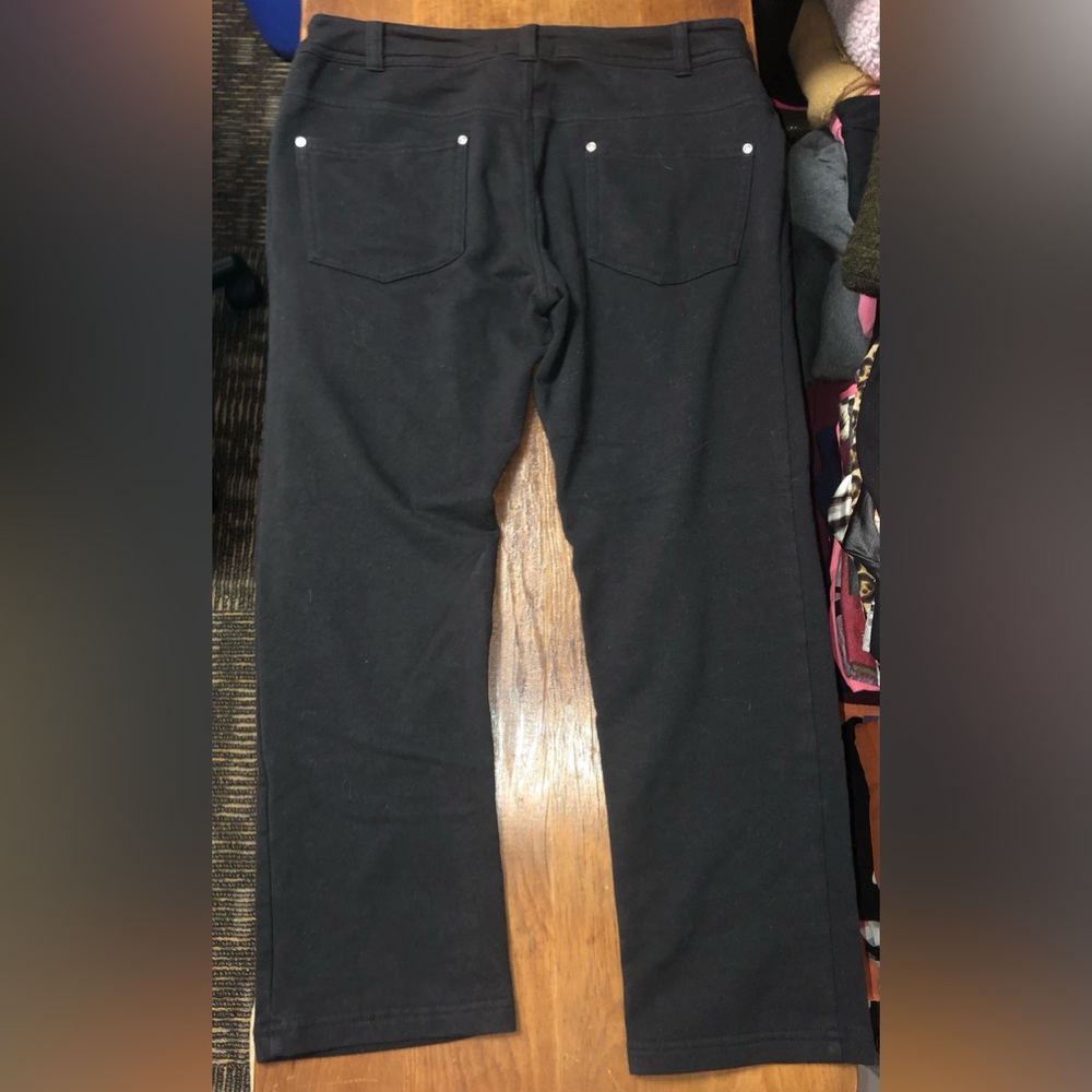 Black Capri Leggings